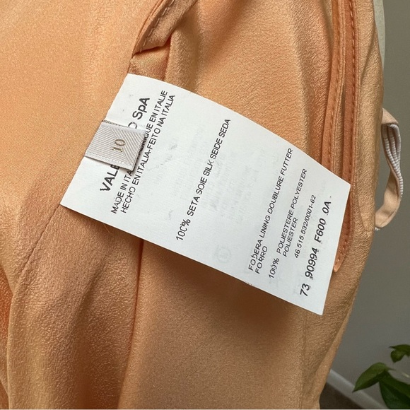 VALENTINO 2-Piece Silk Jacket/Dress Set in Soft Peach, US size 6 - Picture 14 of 15